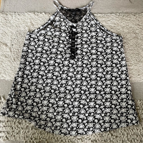 NEW LOOK Lace up Floral tank - 2 - Picture 6 of 16